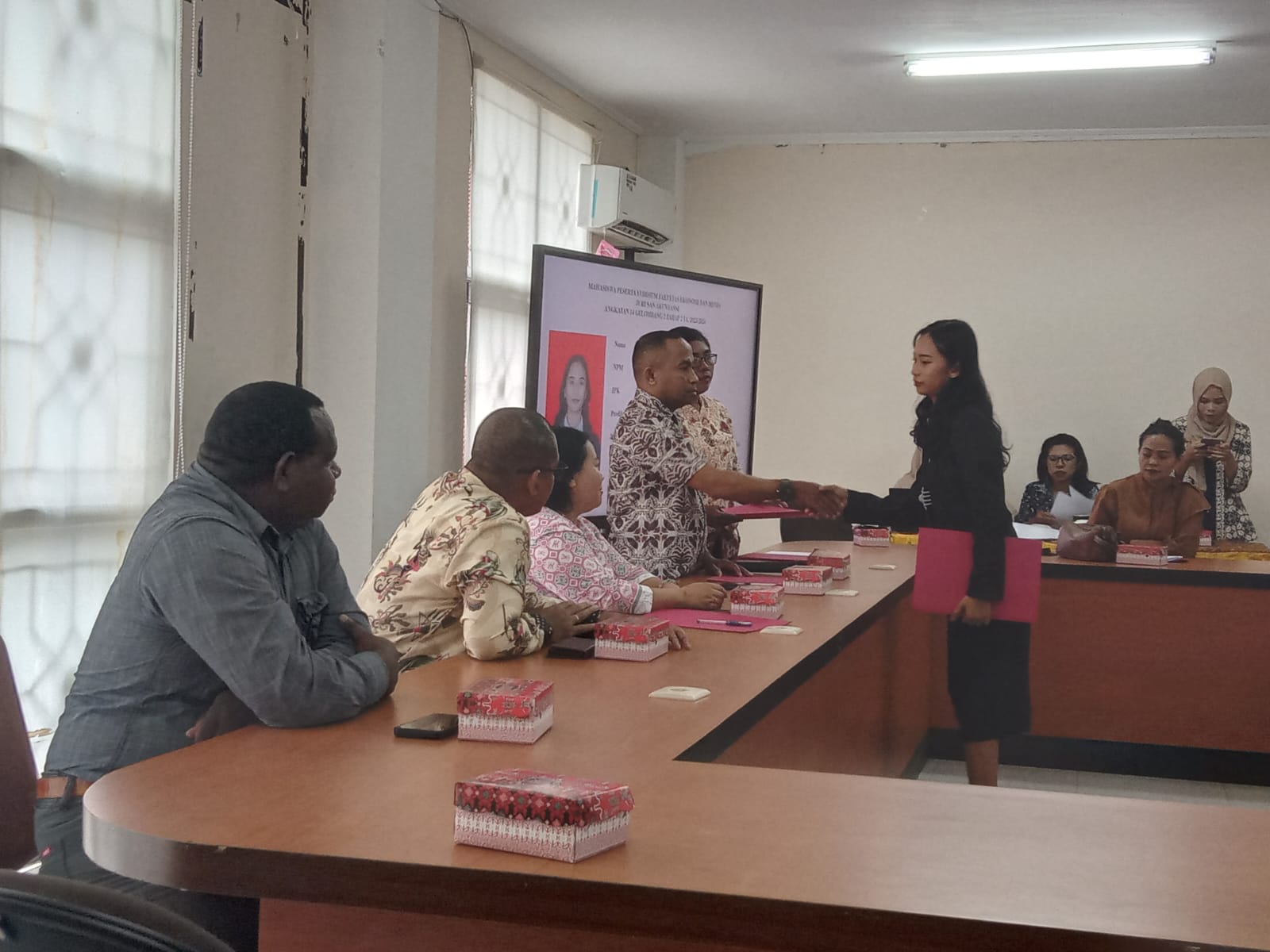 91 Mahasiswa Fakultas Ekonomi dan Bisnis Telah di Yudisium Pada Gelombang II Tahap 2